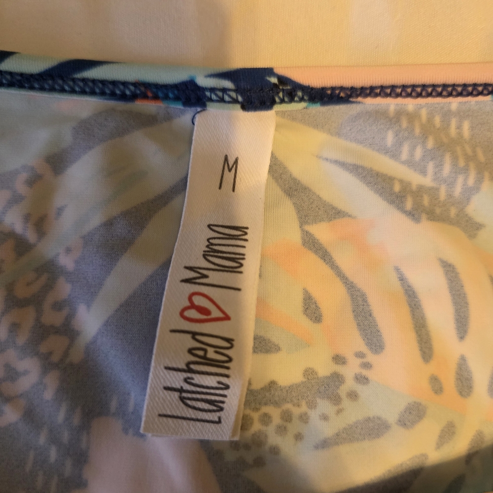 Latched Mama Multicolor Leaf Pattern Top NWT - image 2